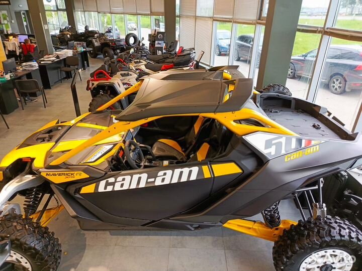 Мотовездеход 2024 BRP CAN-AM maverick R X RS