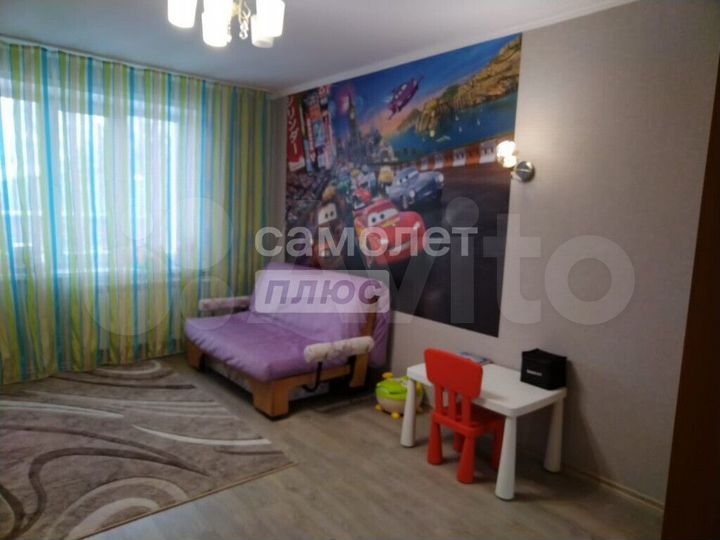 2-к. квартира, 74 м², 4/10 эт.