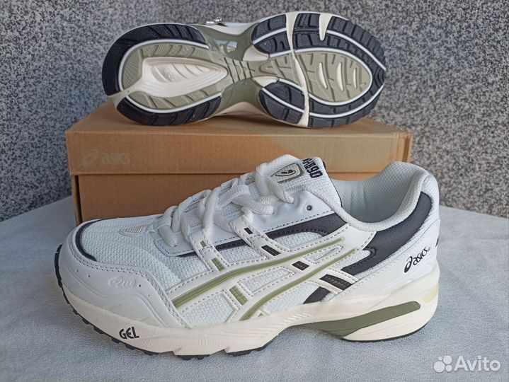 Asics кроссовки унисекс р-р 37-41