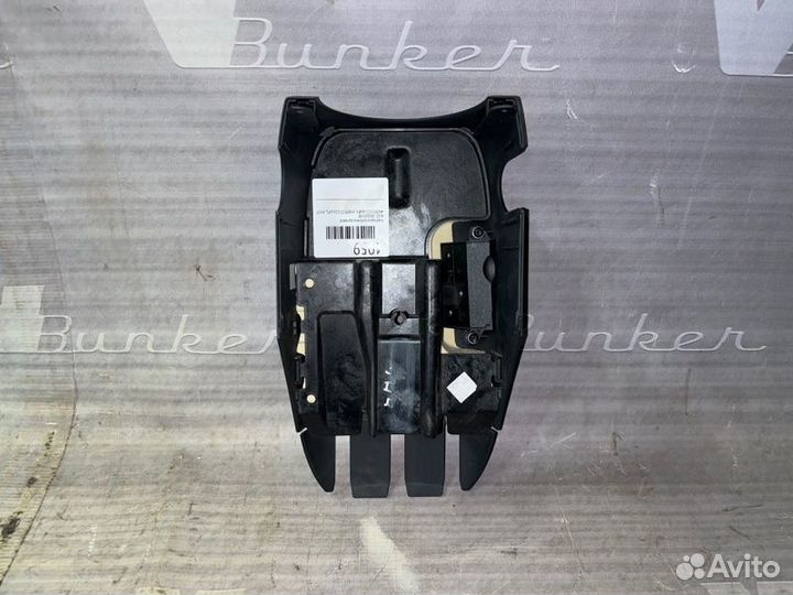 Накладка колонки рулевой Audi (Ауди) A8