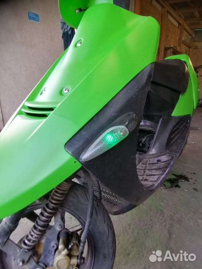 Скутер Suzuki