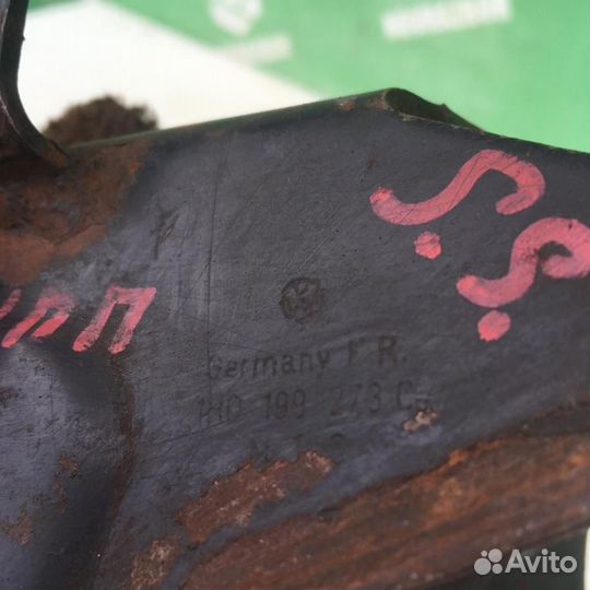 Кронштейн кпп Фольксваген Гольф 3 Венто