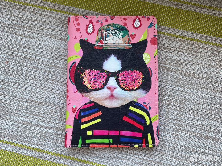Обложка на паспорт розовая с котом