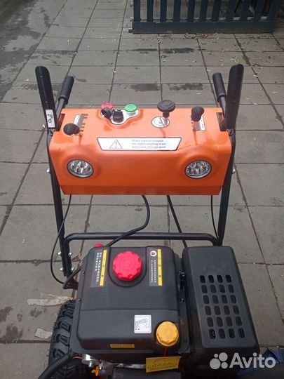 Снегоуборщик, снегоуборщик бензиновый