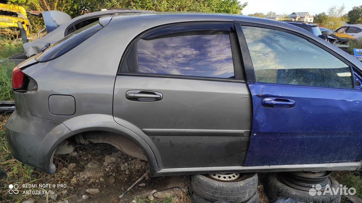 Задняя правая дверь Chevrolet Lacetti хэтчбек