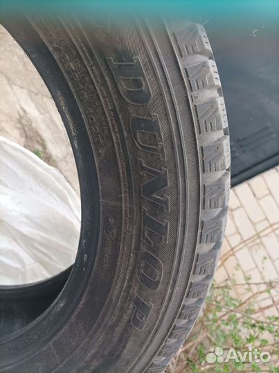 Dunlop SP Winter Ice 07 215/65 R16