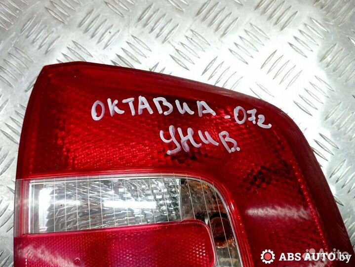 Фонарь задний правый Skoda Octavia 2 (A5) 2008