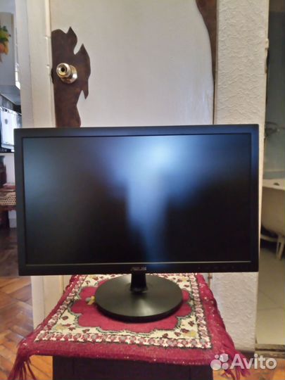 Монитор Asus
