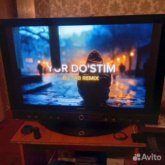 Телевизор samsung