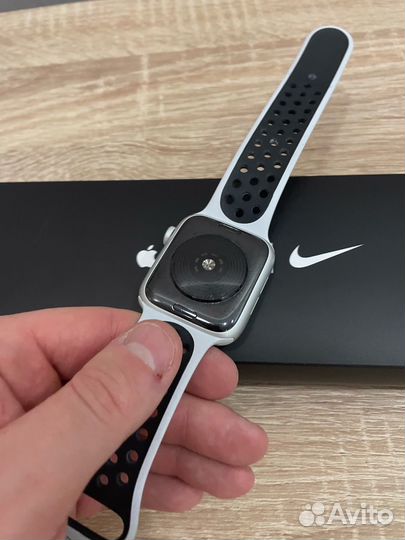 Apple Watch Nike SE 44mm