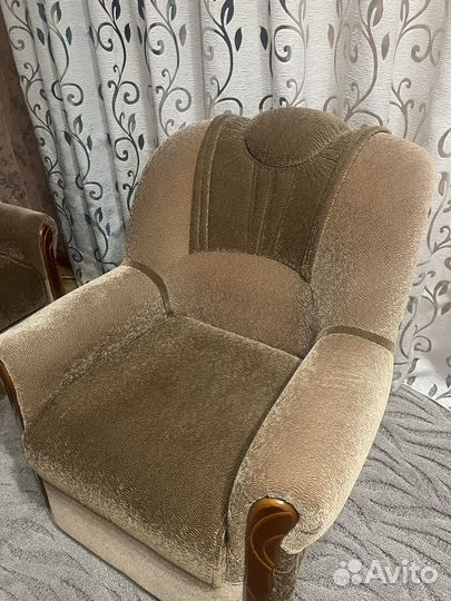 Диван и кресло бу