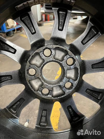 Оригинальные диски на toyota camry r16