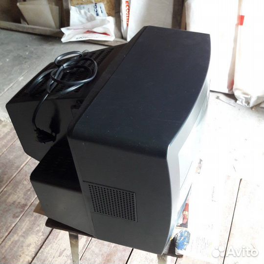 Телевизор JVC