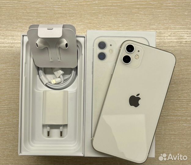 Телефон iPhone 11