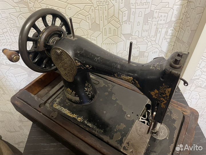 Швейная машинка singer