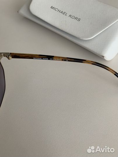 Солнцезащитные очки michael kors