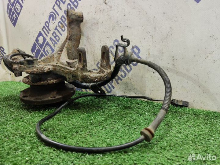 Ступица задняя левая Audi A4 B6 седан 1.8 BFB 2002