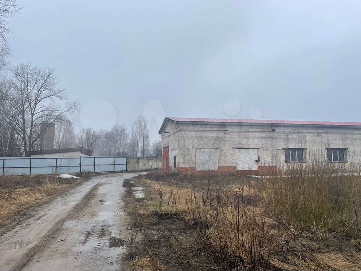 Помещение свободного назначения и земля промназнач