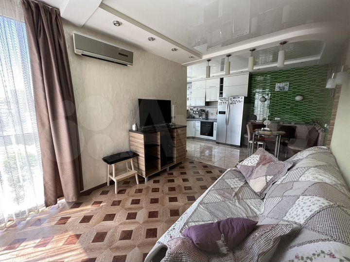 2-к. квартира, 55 м², 11/16 эт.