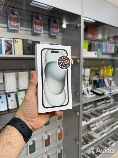 iPhone 15, 256 ГБ