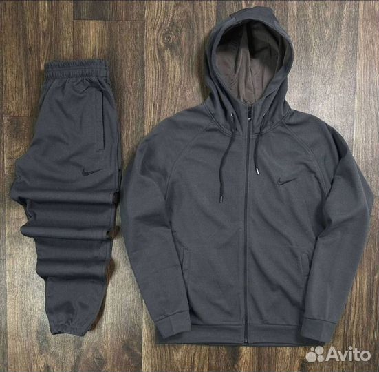 Спортивные костюмы Nike