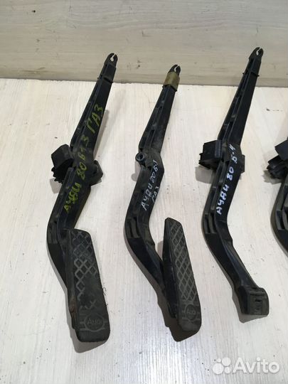 Педаль газа Ауди 80 B4