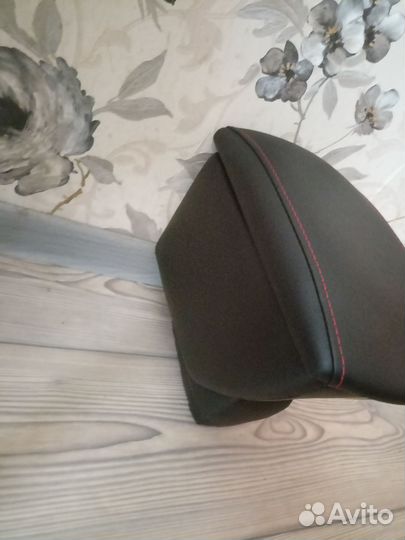 Подлокотник на hyundai solaris 2