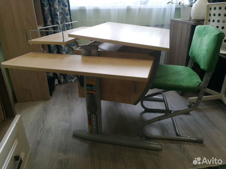 Растущая парта и стул дэми