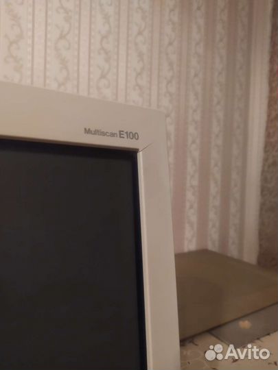 Монитор Sony Trinitron Multiscan E100