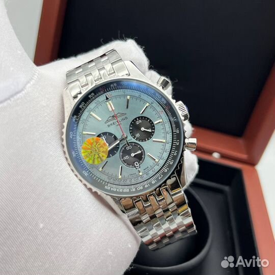 Часы Breitling