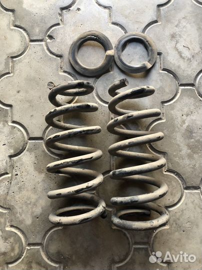 Пружины передние паджеро 4 дизель 5дв