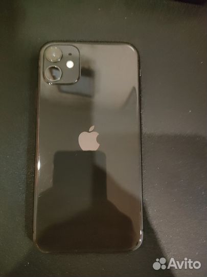 Телефон iPhone 11