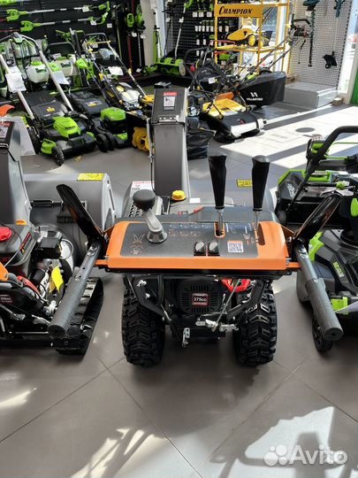 Снегоуборщик Villartec WB 1387E