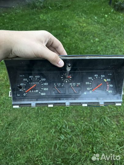 Приборная панель на ниву