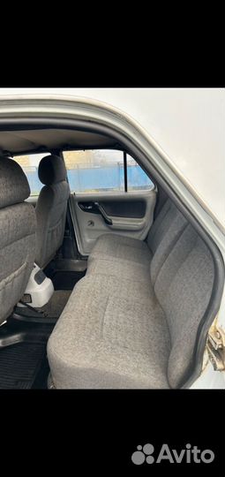 ГАЗ 3110 Волга 2.3 МТ, 2001, 120 000 км