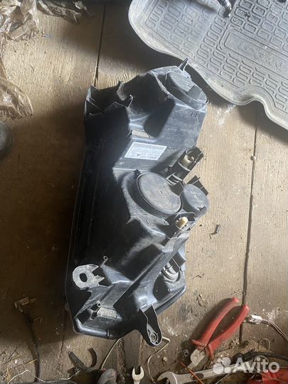 Фара под ремонт рено логан 2