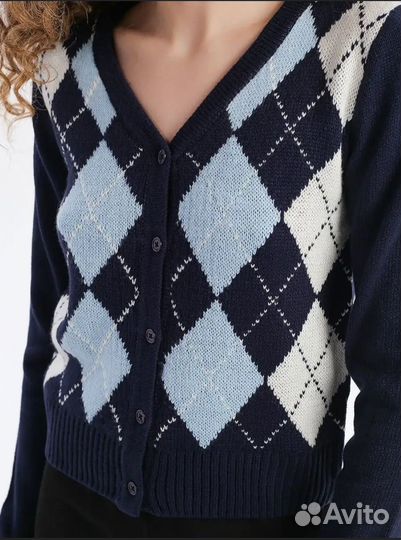 Кофта на пуговицах женская