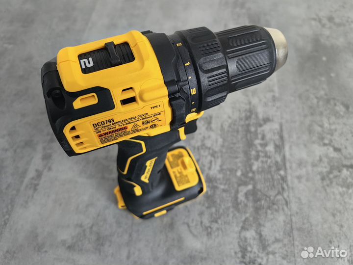 DeWalt DCD793 - дрель-шуруповёрт 20В Мексика