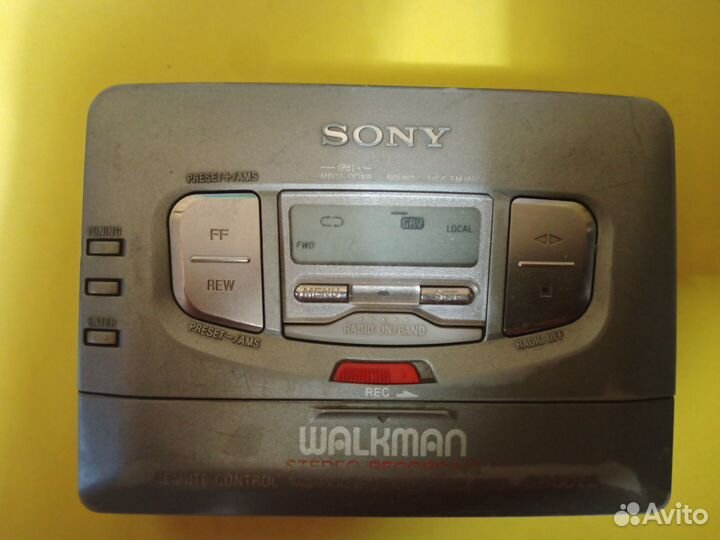 Кассетный плеер sony walkman