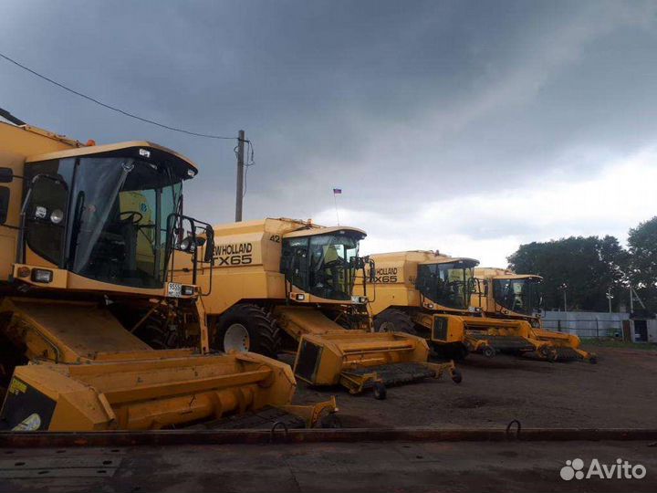 Комбайн New Holland TX, 2002