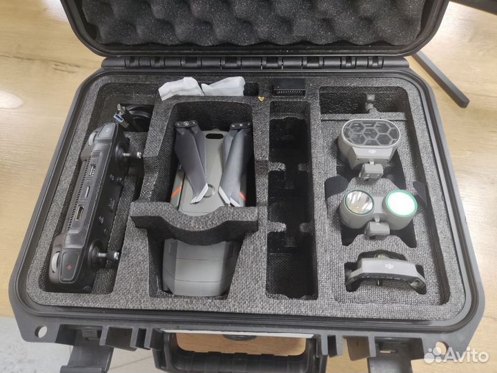 Квадрокоптер DJI Mavic 2 Enterprise Advanced