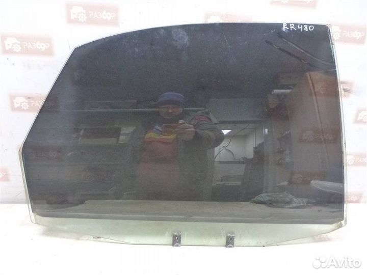 Стекло двери заднее правое Audi A4 B5 ADP 1996