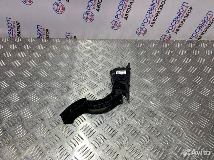 Педаль газа Ford Focus 3