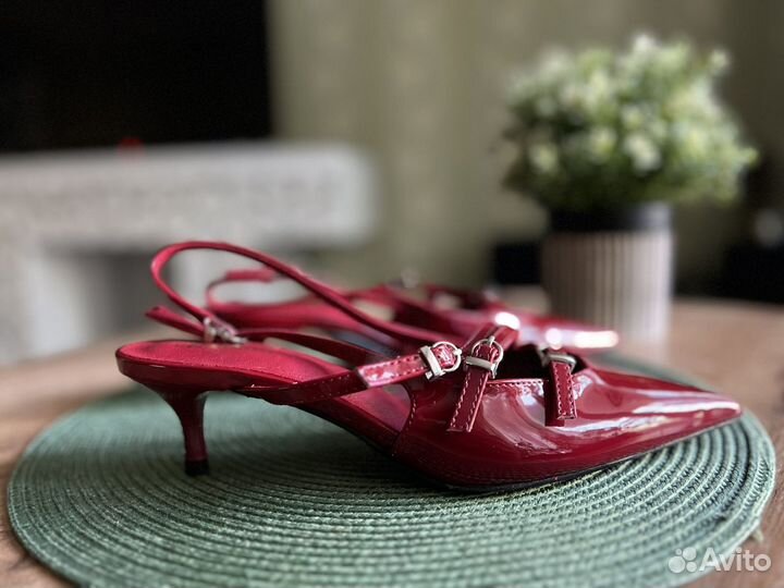 Туфли лаковые в стиле Miu Miu 36