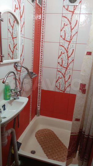 Комната 16 м² в 6-к., 2/5 эт.