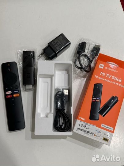 Тв-приставка Mi TV Stick