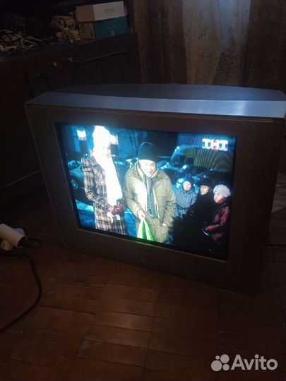 Продам телевизор бу