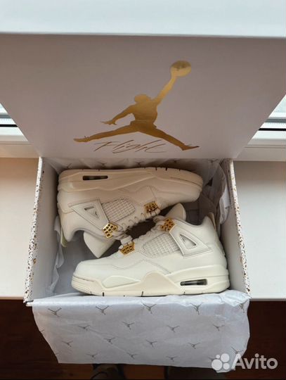 Nike Air Jordan 4 Metallic Gold