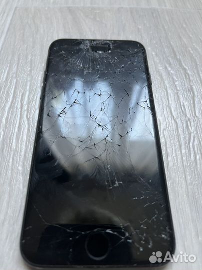 iPhone 7, 32 ГБ