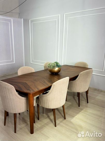 Стол и стулья комплект
